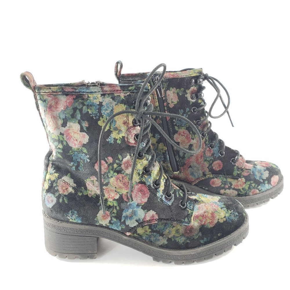 madden girl Eloisee velvet floral combat boots 7